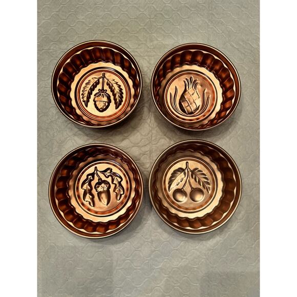 VTG Mirro Copper Color Aluminum Jello Molds 17 Pieces Heart Fruits Grandma Core - Picture 10 of 16